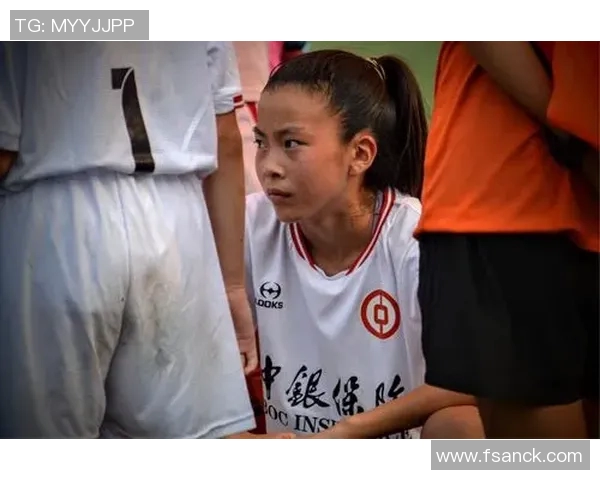 足球明星观看中国女生视频的真实反应与背后的文化交流探讨